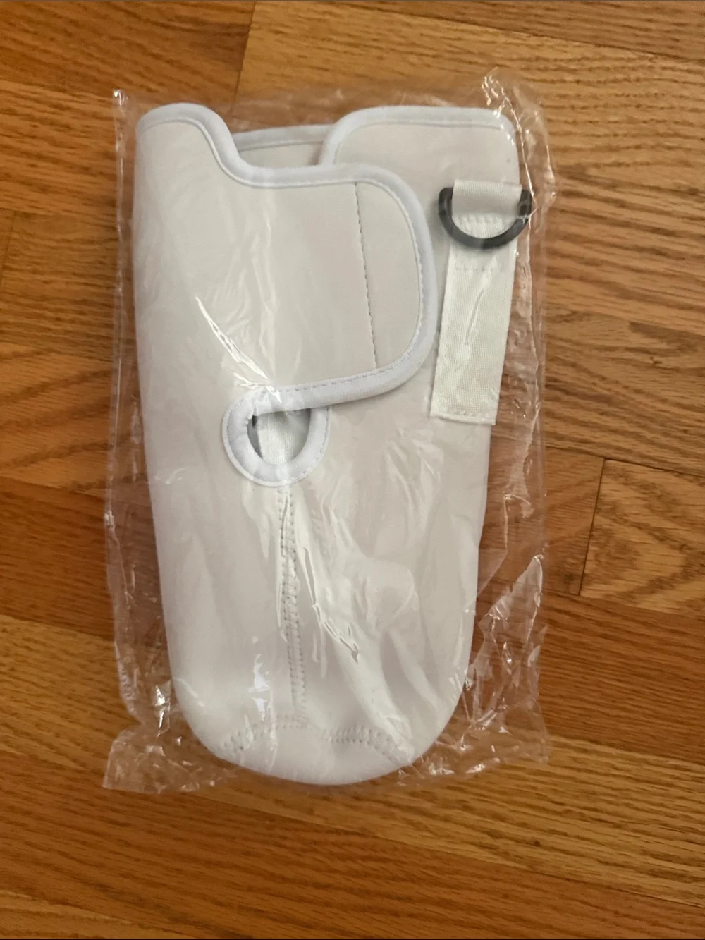 White Hydration Harness Phone Pouch